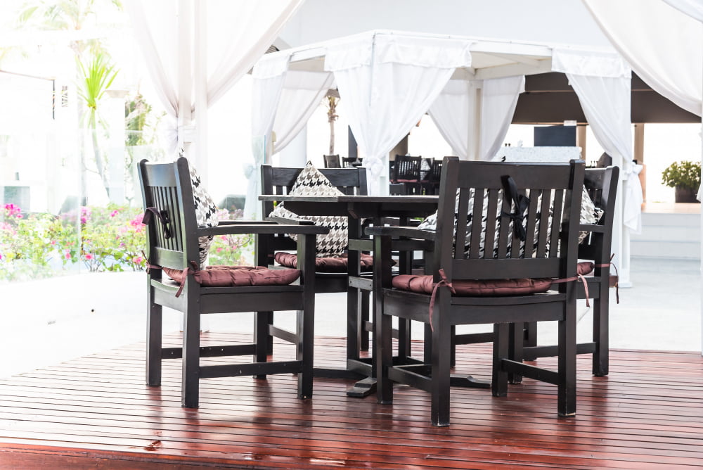 outdoor dining sets