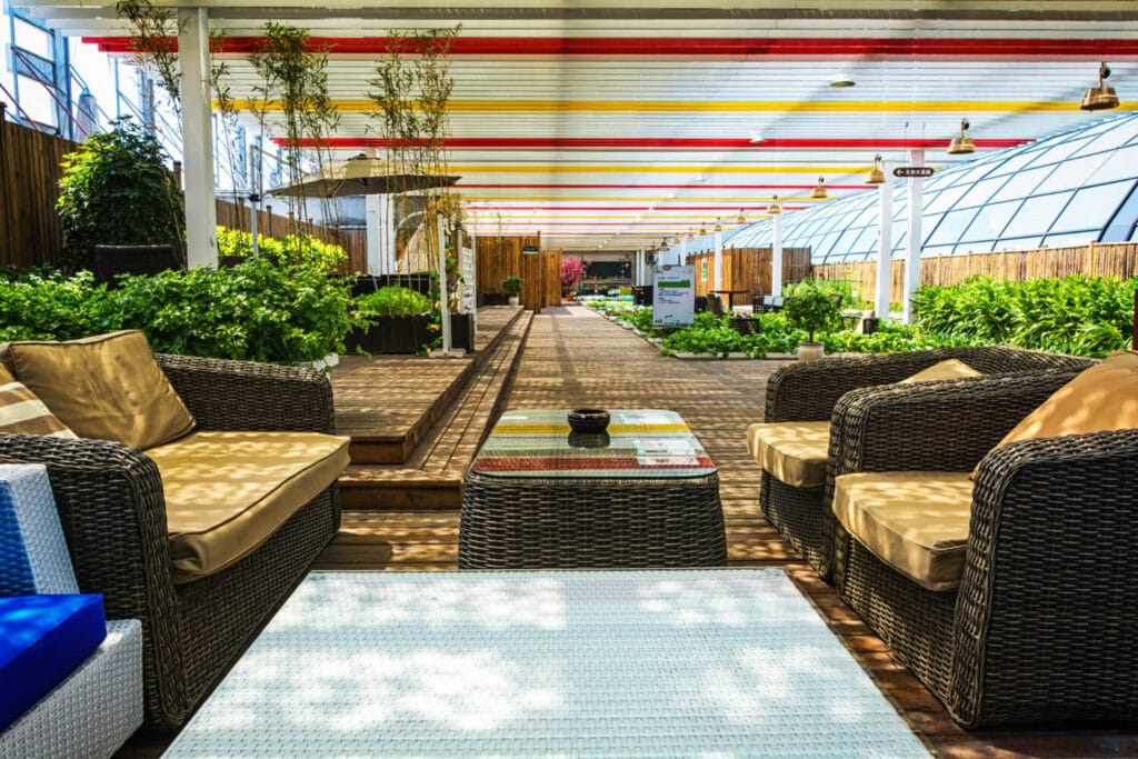 Indoor vs Outdoor decor