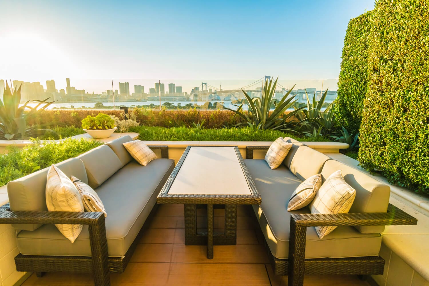 Balcony vs Patio vs Garden